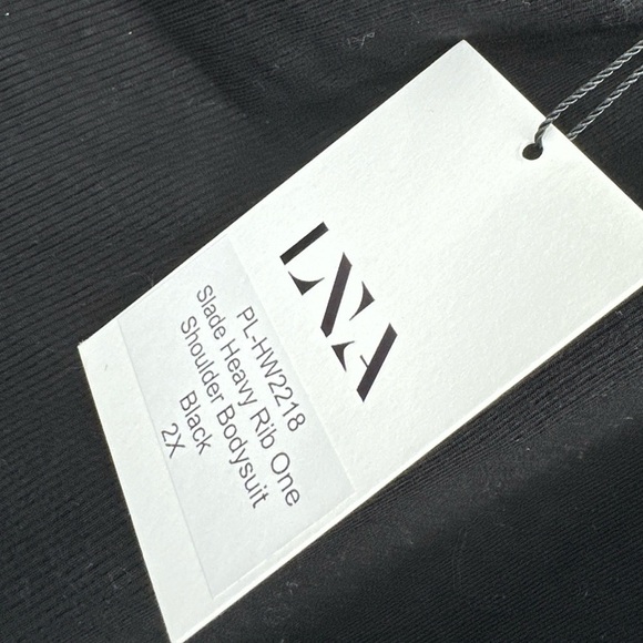 NWT LNA Clothing Ribbed One Shoulder Cutout Back Bodysuit Black Plus Size 2X - Picture 2 of 5